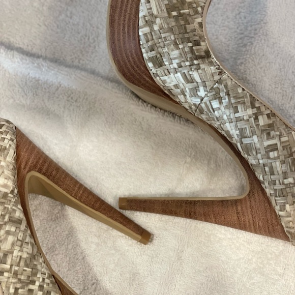 Levity 8m 5”heels - Picture 3 of 4